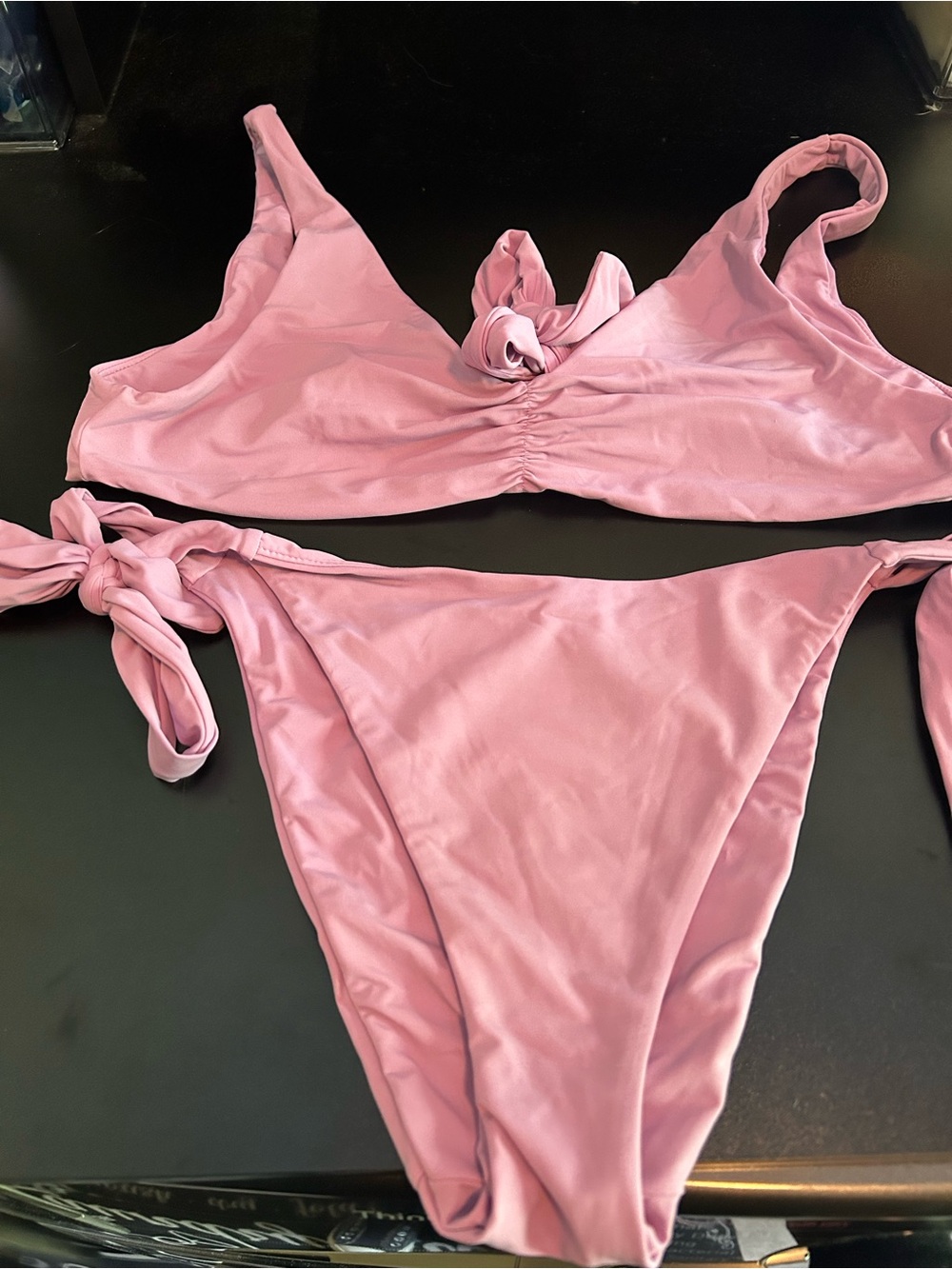 Bikini - Picture 3 of 3